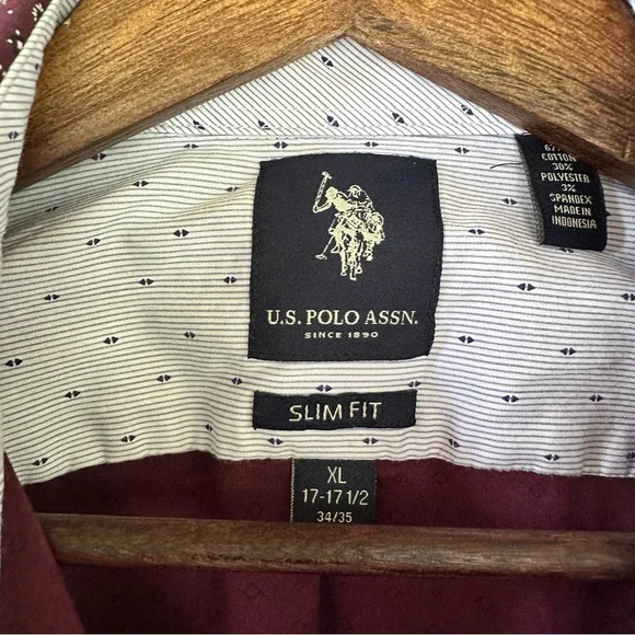 U.S. Polo Assn. long sleeve button down shirt. Size XL. Maroon with prin… - Picture 4 of 9